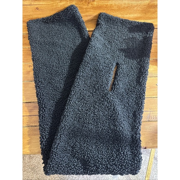 J. Crew Scarf Adult Black Sherpa Pull Through Thick 55"x10" NEW - Picture 2 of 6